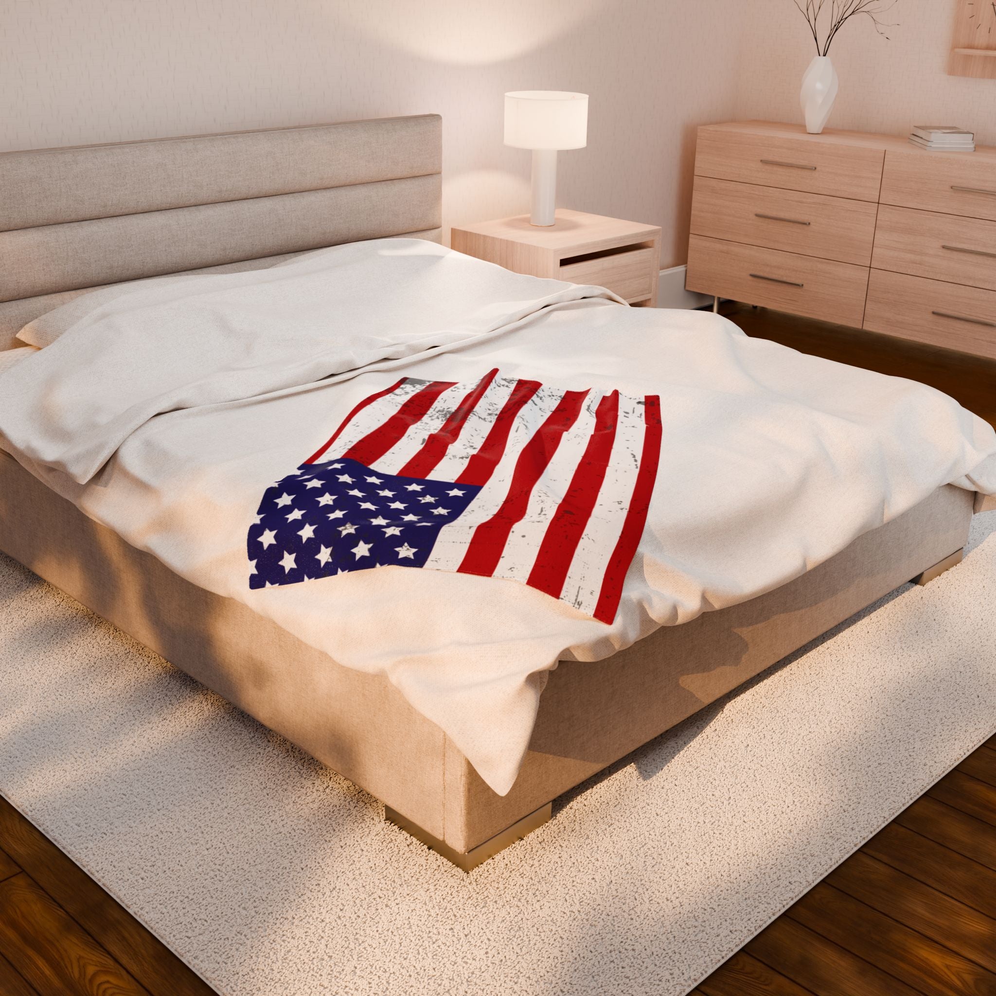 Patriotic Plush Blanket - Soft Velveteen American Pride Throw for Home Decor