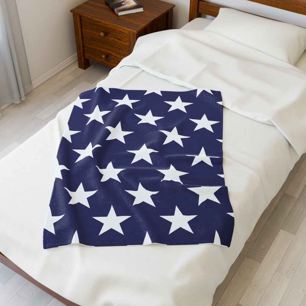 Cozy Star-Print Velveteen Plush Blanket, Soft Throw for Home Decor, Gift for Holidays, Snuggle Up, Warm Bedding Accessory