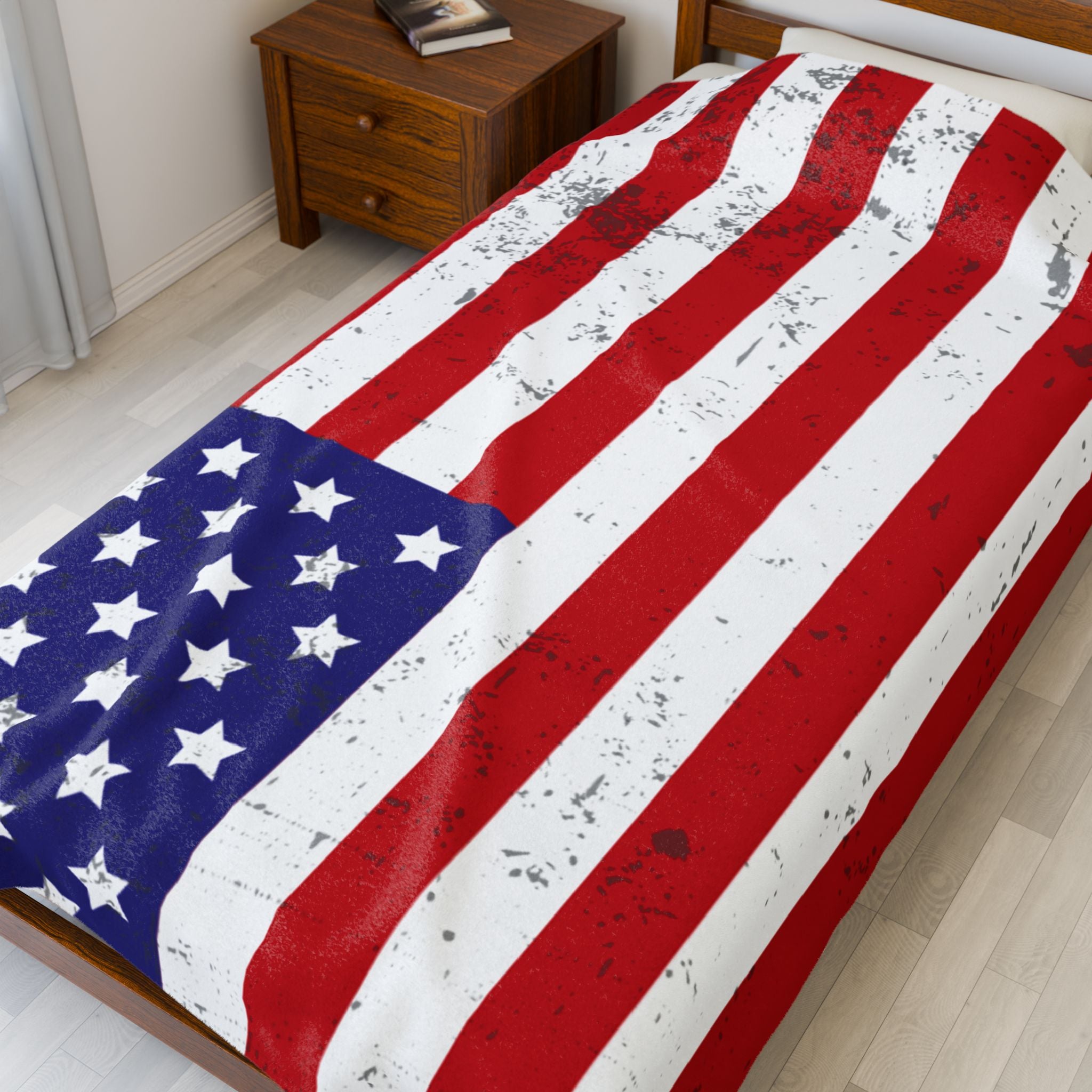 Patriotic Plush Blanket - Soft Velveteen American Pride Throw for Home Decor