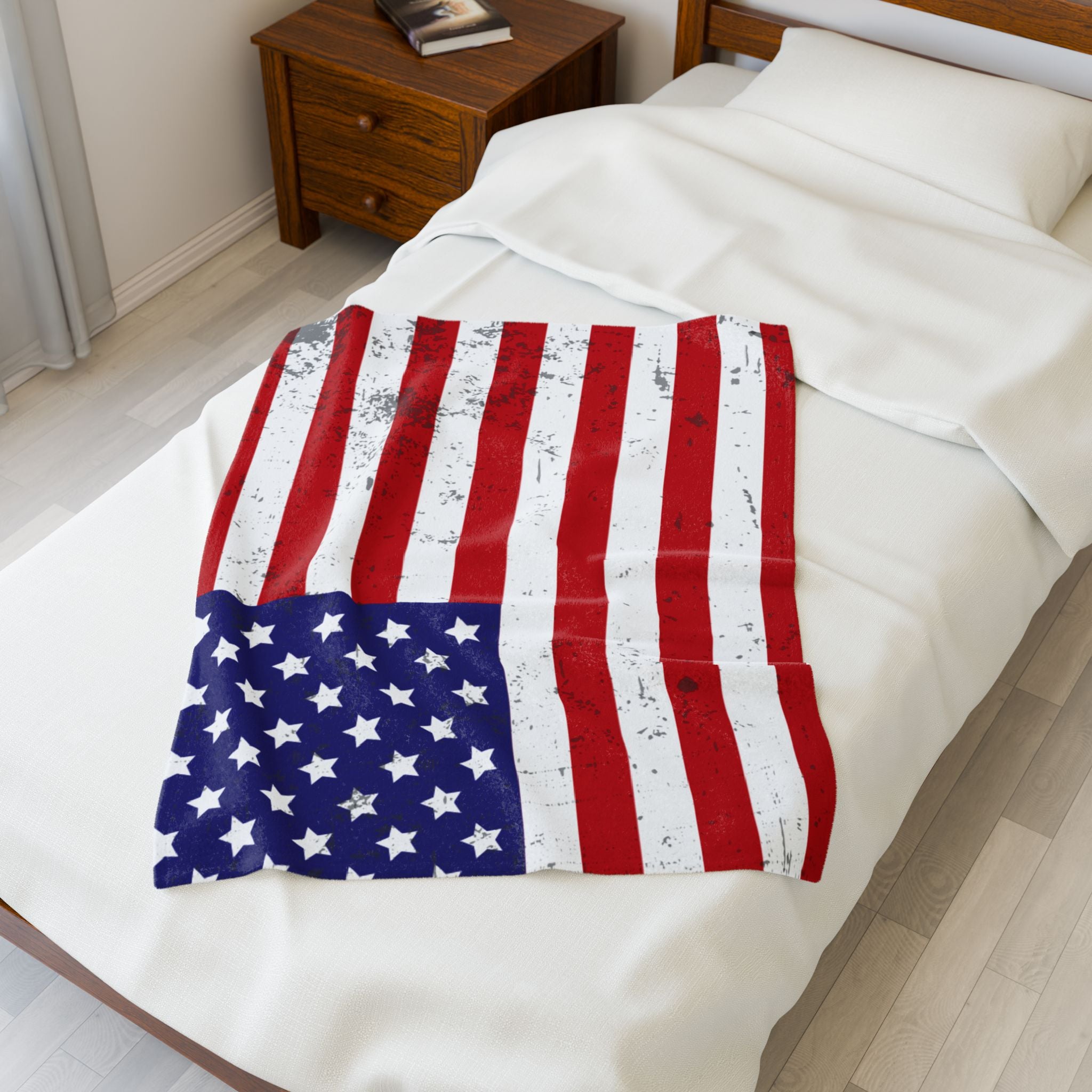 Patriotic Plush Blanket - Soft Velveteen American Pride Throw for Home Decor