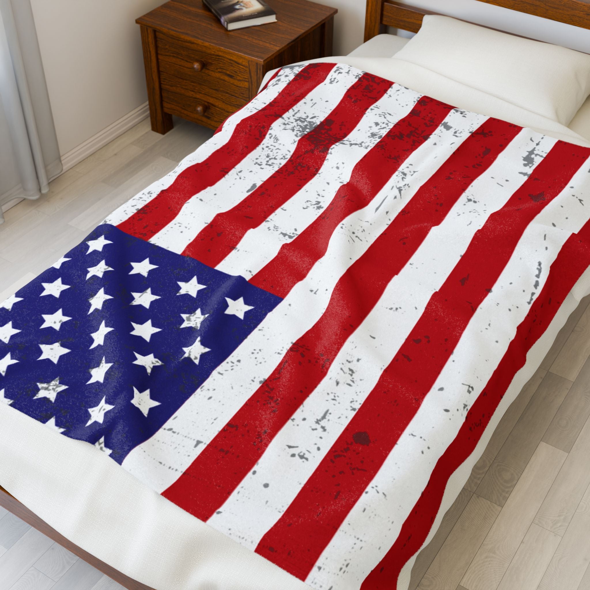 Patriotic Plush Blanket - Soft Velveteen American Pride Throw for Home Decor
